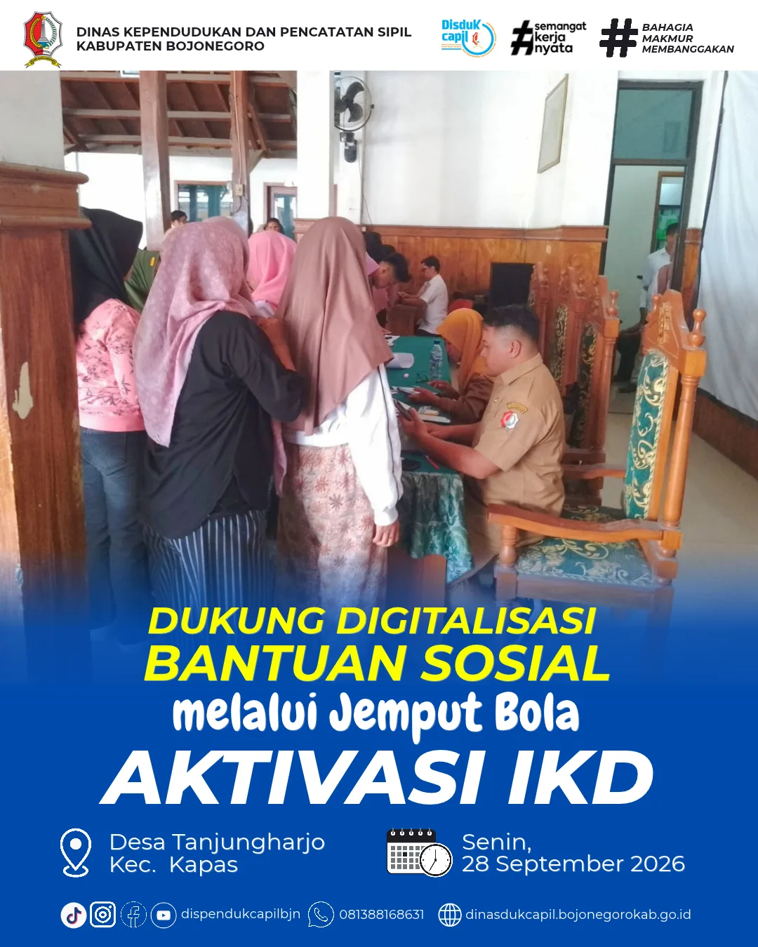Dukcapil Bojonegoro Dukung Digitalisasi Bantuan Sosial melalui Jemput Bola Aktivasi IKD di Desa Tanjungharjo
