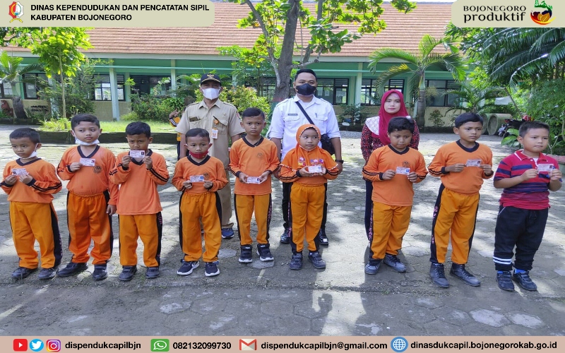 Penerbitan Kartu Identitas Anak (KIA) di Kecamatan Purwosari