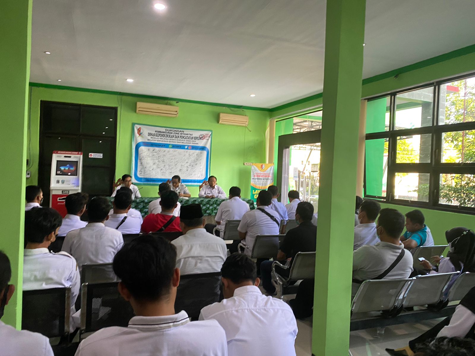 Monitoring dan Evaluasi Kinerja Semester I Tahun 2022